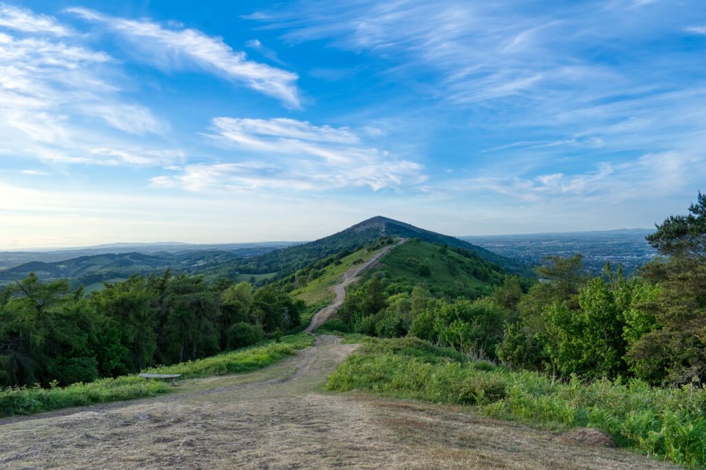 malvern hill, tourism, landscape-5234719.jpg