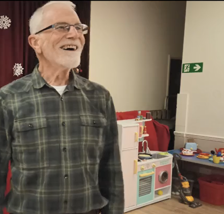 an image of a volunteer at HomeStart