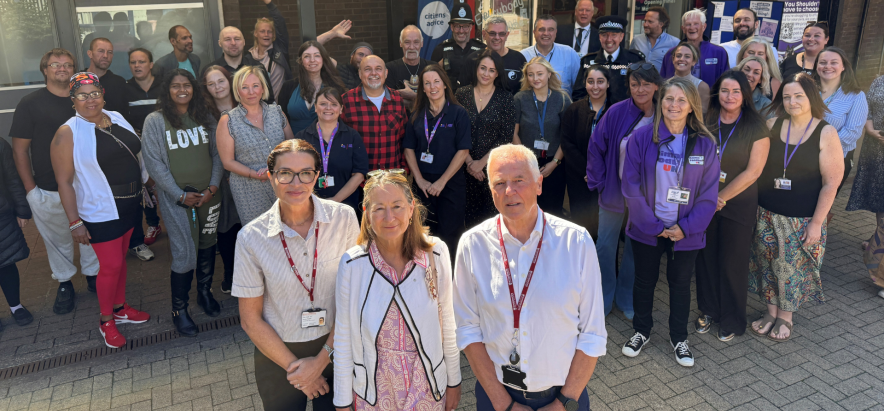 The Lord-Lieutenant, HM The King’s Representative in Worcestershire, Mrs Beatrice Grant, together with County Councillor Alan Bailes, visited the Community Hub in Woodrow